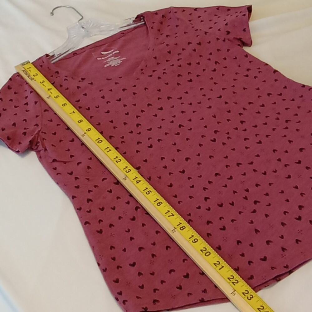 Sonoma Women's Mauve Hearts XSP v-neck short sleeve t-shirt. Atleisure, Comfy. - Picture 7 of 7
